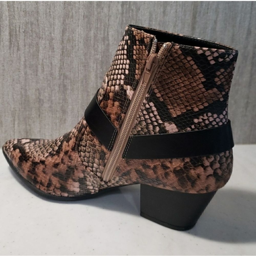 NWT Qupid Faux Snakeskin Fashion Boots Booties Sz 8.5 - Picture 6 of 9